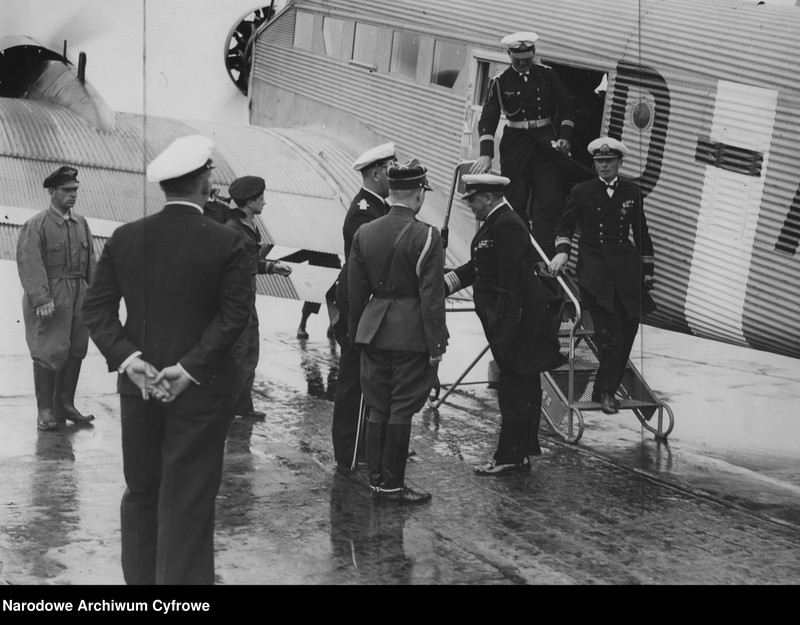 image.from.unit.number "Wizyta niszczycieli ORP "Burza" i ORP "Wicher" w Niemczech"