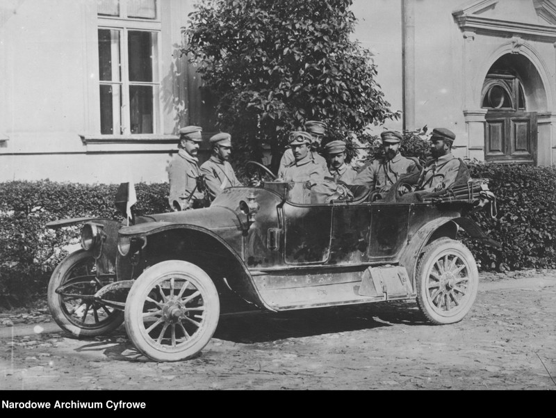 image.from.unit.number "Wymarsz Pierwszej Kompanii Kadrowej do Kongresówki - zdobycie Kielc"