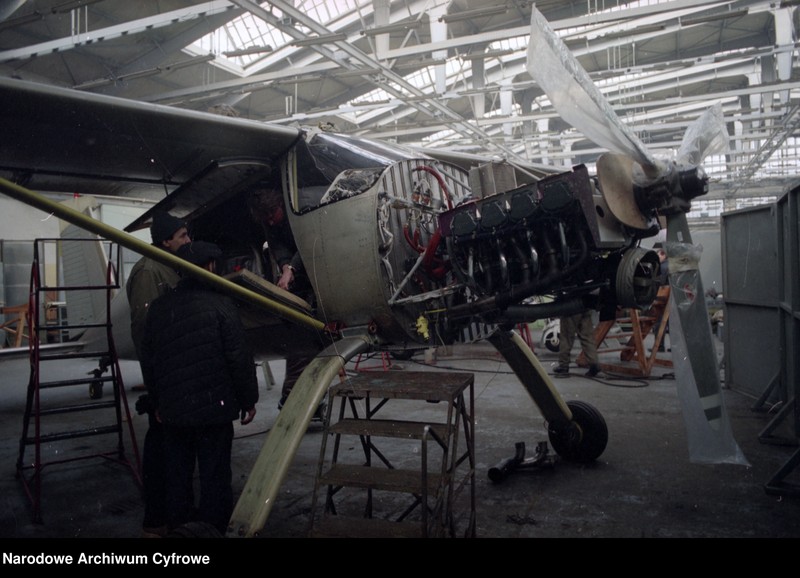 image.from.unit.number "Wytwórnia Sprzętu Komunikacyjnego nr 4 "Okęcie" (PZL-Okęcie) w Warszawie"