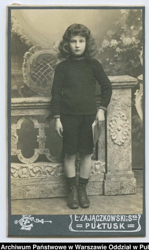 Obraz 35 z kolekcji "Chłopcy w niebieskich mundurkach... - uczniowie pułtuskiego Gimnazjum z okresu I wojny światowej"