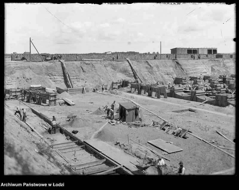 Obraz 1 z jednostki "budowa zbiorników wody, wykop"