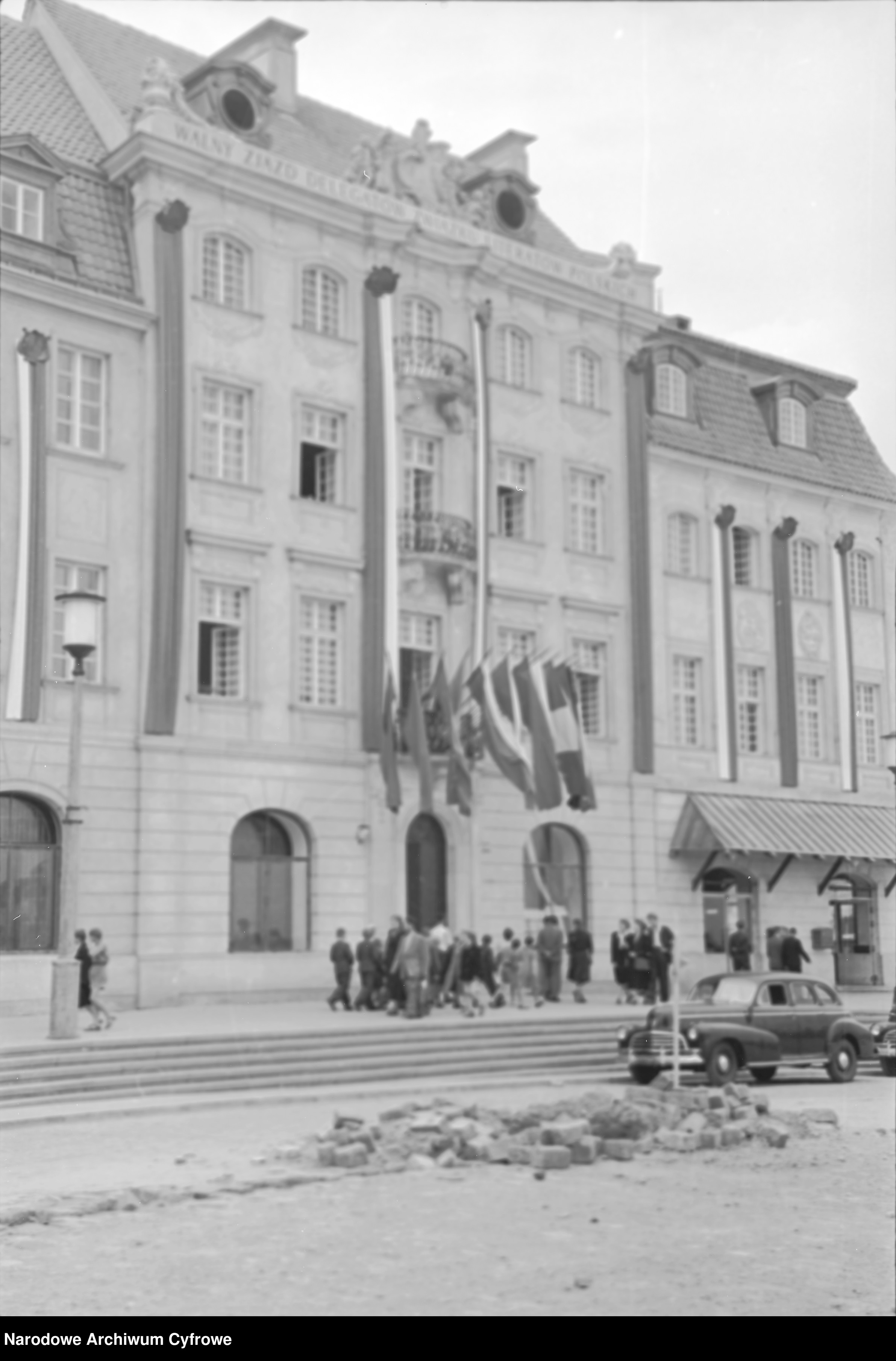 Skan z jednostki: Dom Literatury przy ul. Krakowskie Przedmieście w Warszawie