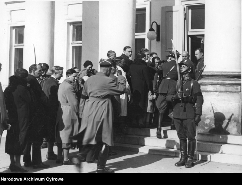 image.from.unit.number "Uroczystości pogrzebowe marszałka Polski Józefa Piłsudskiego w Warszawie"