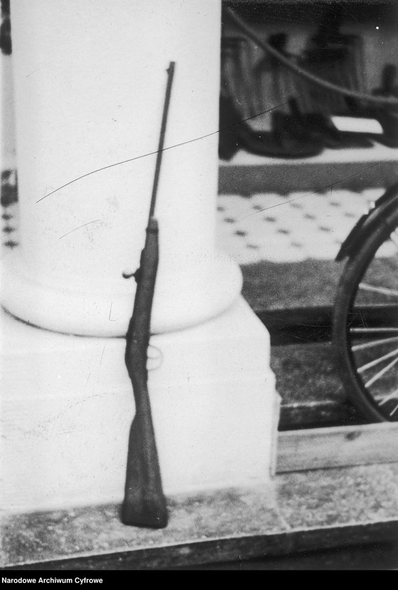 image.from.unit.number "Wystawa nagród centralnych zarządów przemysłowych na konkursy prasowe w Warszawie"