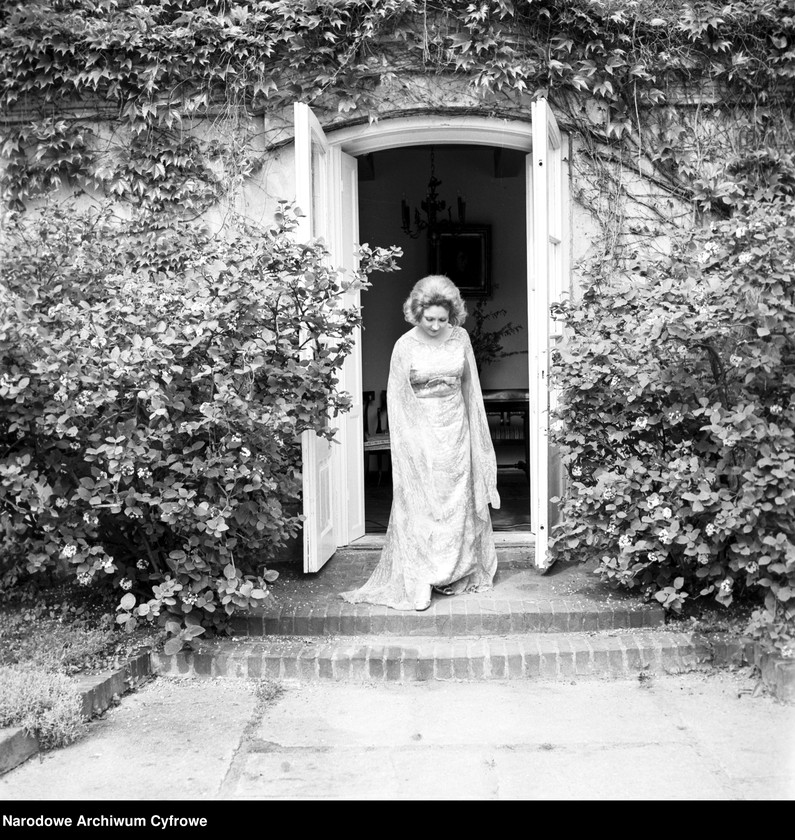 image.from.unit.number "Regina Smendzianka, pianistka"