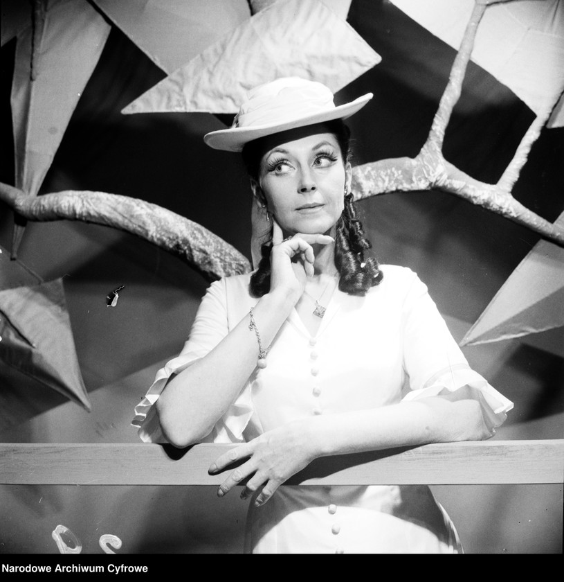 Obraz 8 z jednostki "Warszawa. Teatr Ludowy - sztuka "Żołnierz i bohater""