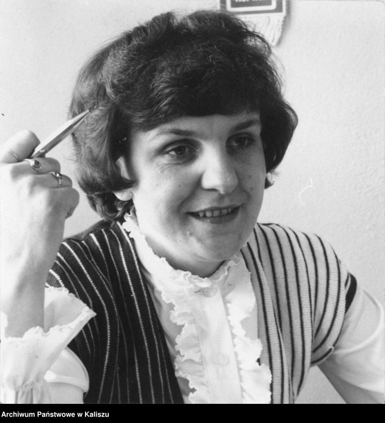 Obraz 3 z kolekcji "Kobiety na archiwalnych zdjęciach111"