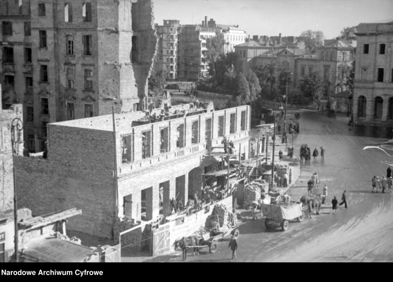 Obraz 7 z jednostki "Odbudowa Warszawy. Migawki z Warszawy"