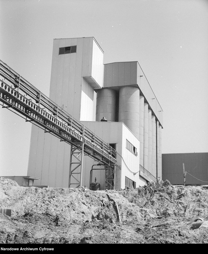 image.from.unit.number "Zakłady Kineskopowe "Unitra-Polkolor" w Piasecznie"