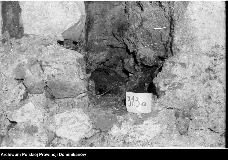 image.from.unit "Kraków, klasztor Ojców Dominikanów, krypta pod refektarzem"