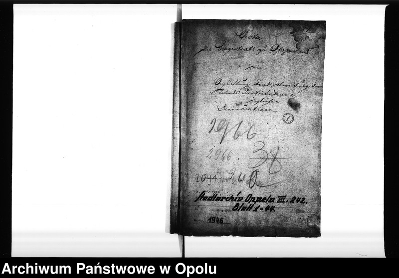 Obraz 4 z jednostki "Acta des Magistrats zu Oppeln von Anstellung und Vereidung der Tabaks Distributeure ingleichen Denunciationen"