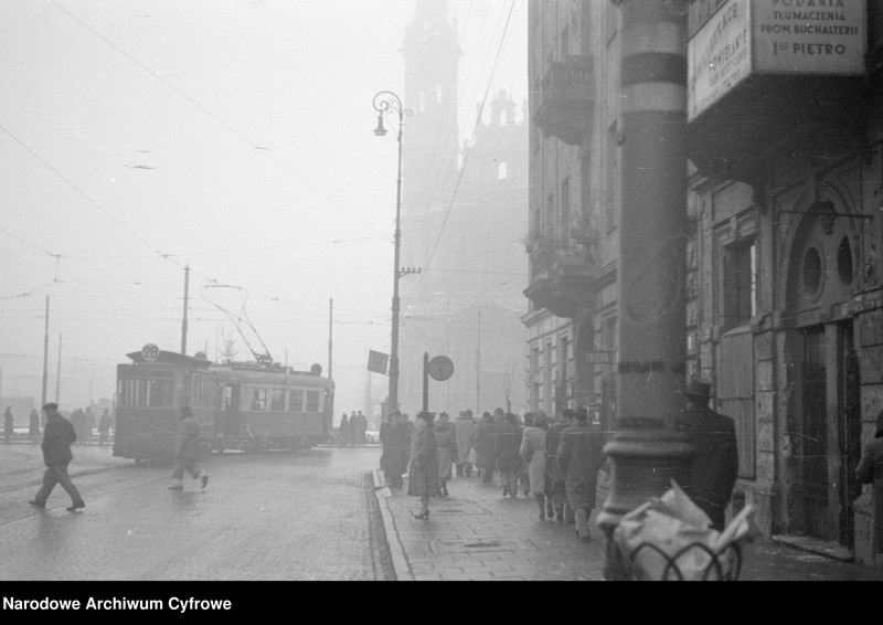 image.from.unit.number "Tramwaje na ulicach Warszawy"