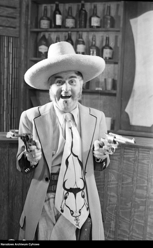 Obraz 7 z jednostki "Warszawa. Teatr Syrena - sztuka "Jim strzela pierwszy""