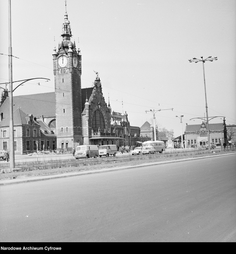 image.from.unit.number "Gdańsk"