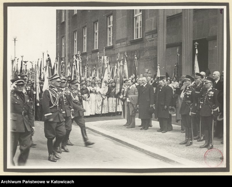 Obraz 11 z jednostki "[Album fotograficzny uroczystości 15 rocznicy III powstania śląskiego]"