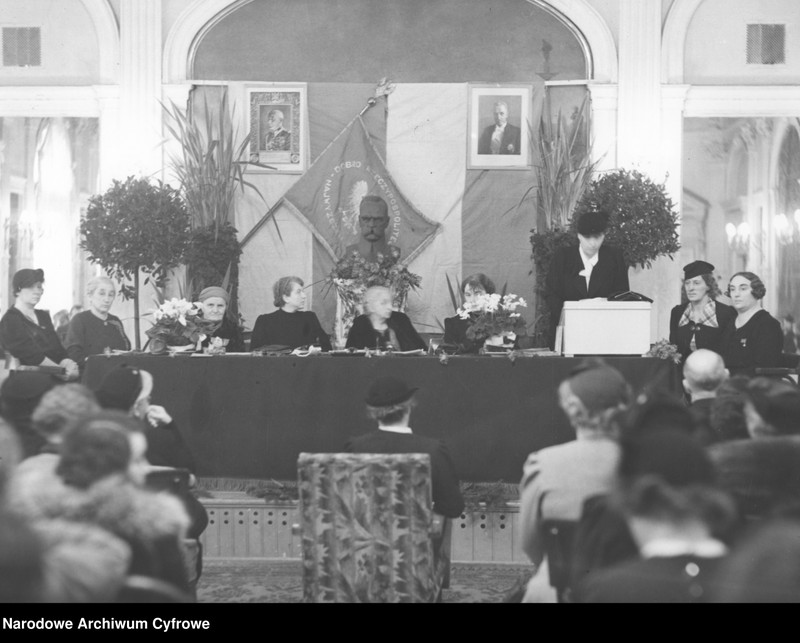 image.from.unit.number "Zjazd Związku Pracy Obywatelskiej Kobiet w Warszawie"