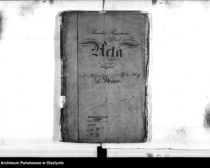 image.from.unit.number "Regierungs und Schul-Rath Dr. Woike [Paul]"