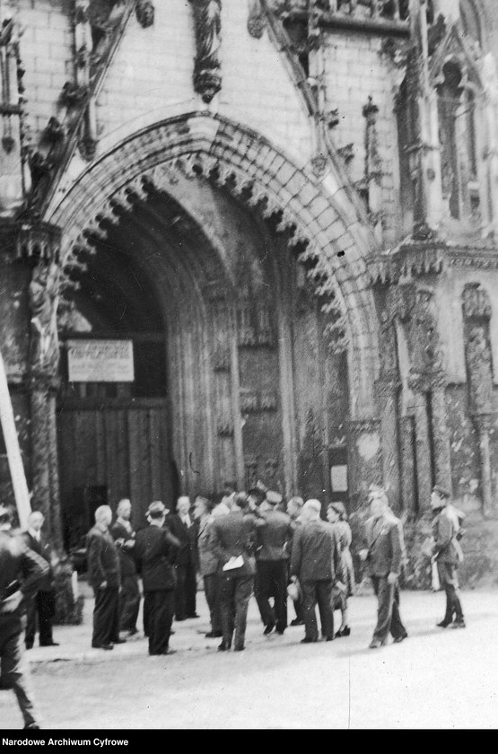 Obraz 18 z jednostki "Uczestnicy Zjazdu Komitetów Słowiańskich podczas wizyty we Wrocławiu"