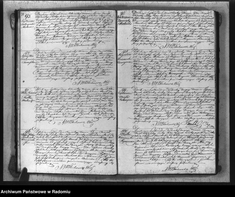 image.from.unit.number "Księga aktów cywilno religijnych urodzonych, zaślubionych i zmarłych kościoła parafialnego szydłowieckiego na rok 1846"