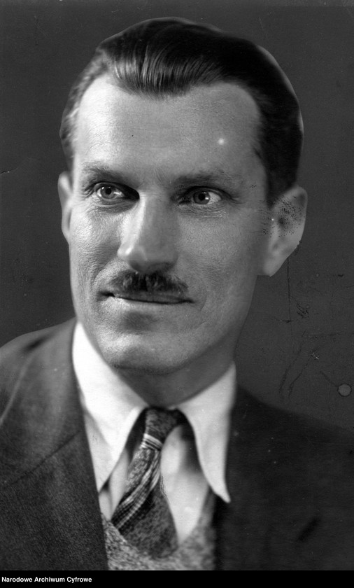 image.from.unit.number "Arkady Fiedler"