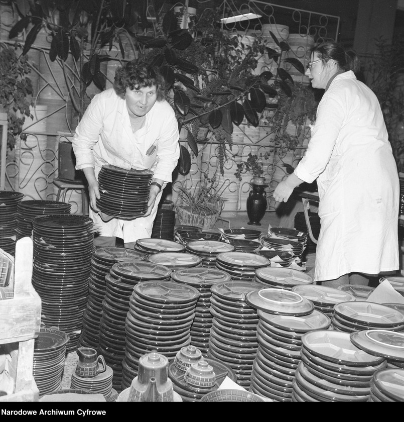 image.from.unit.number "Zakłady Porcelitu Stołowego w Pruszkowie"