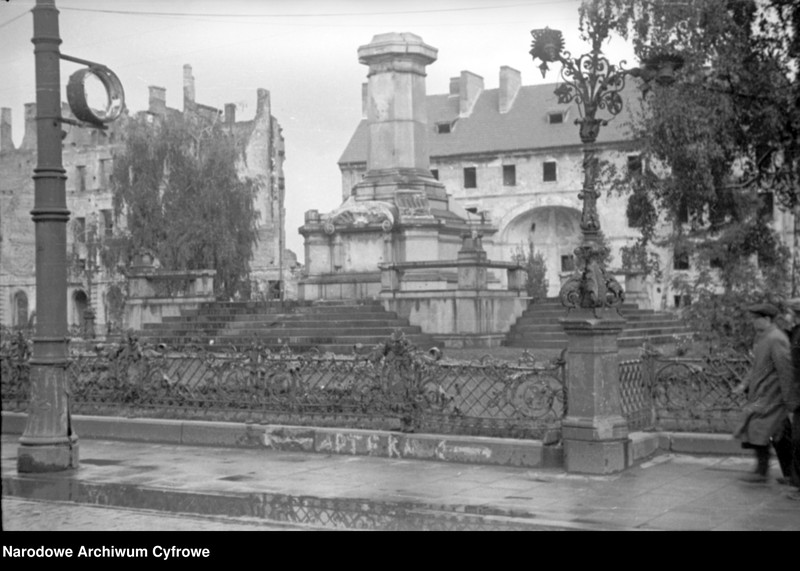 Obraz 16 z jednostki "Odbudowa Warszawy. Migawki z Warszawy"