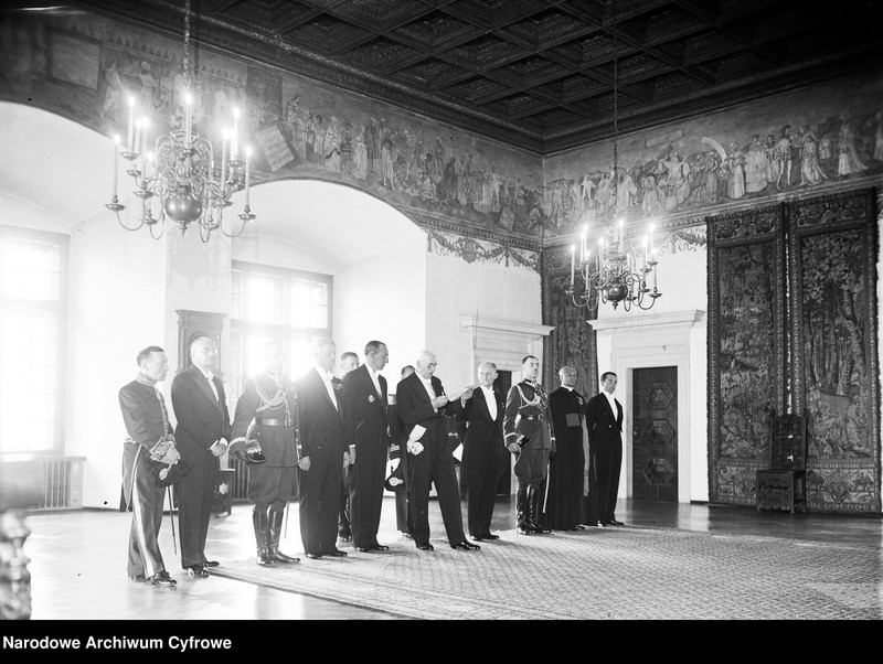 image.from.unit.number "Wizyta ambasadora Włoch w Polsce Pietro Arone di Valentino w Krakowie połączona ze złożeniem listów uwierzytelniających prezydentowi RP Ignacemu Mościckiemu"