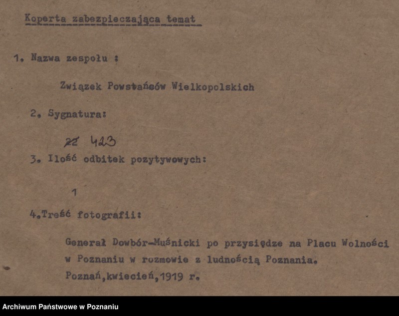 Obraz 4 z jednostki "Generał Józef Dowbór - Muśnicki po przysiędze na Placu Wolności w Poznaniu w rozmowie z ludnością Poznania."