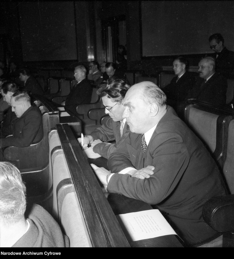 image.from.unit.number "Pierwsza sesja Sejmu II kadencji "