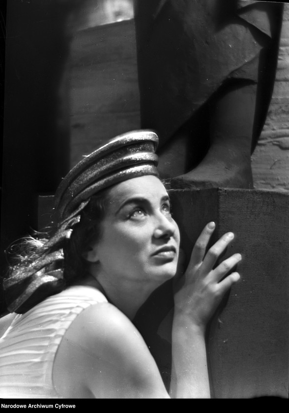 image.from.unit.number "Warszawa. Teatr Narodowy - sztuka "Fedra""