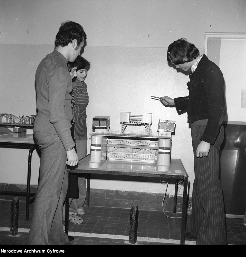 image.from.unit.number "Technikum Gospodarki Wodnej w Dębem"