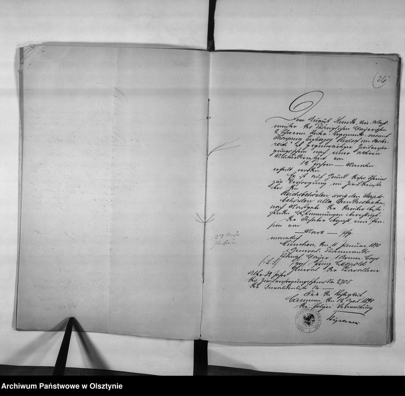 image.from.unit.number "Regierungs-Büreau-Diätar Kunde [August Karl Ferdinand]. 1. April 1895 Reg.[ierungs] Sekr.[etär] Assistent, 1. April 1896 Regierungssekretär, 15. November 1915 Regierungsrat"