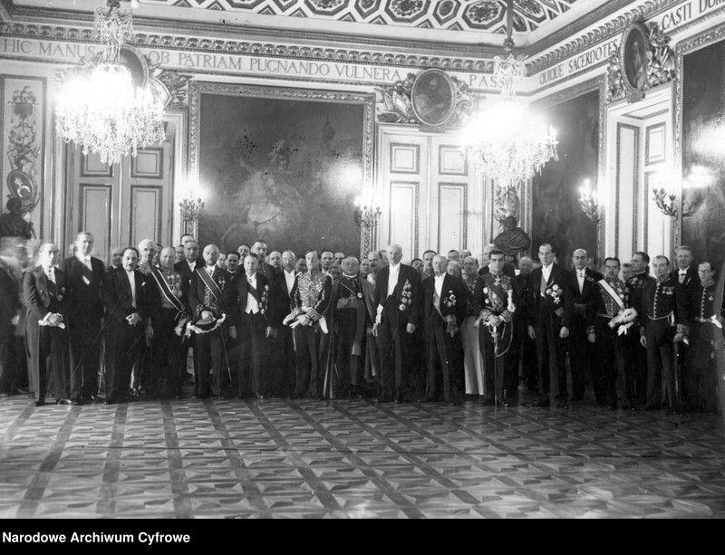 image.from.unit.number "Składanie życzeń noworocznych prezydentowi RP Ignacemu Mościckiemu na Zamku Królewskim w Warszawie"