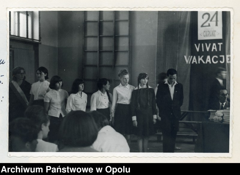 Obraz 8 z kolekcji "Kroniki Liceum Pedagogicznego w Kluczborku111"