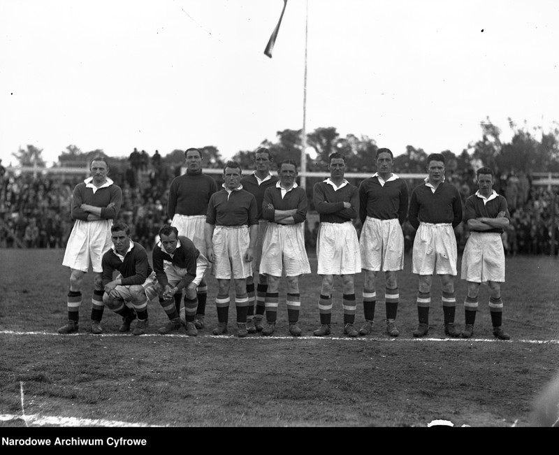 image.from.unit.number "Mecz piłki nożnej TS Wisła Kraków - Chelsea FC na stadionie Wisły Kraków rozegrany z okazji 30-lecia Towarzystwa Sportowego Wisła Kraków"