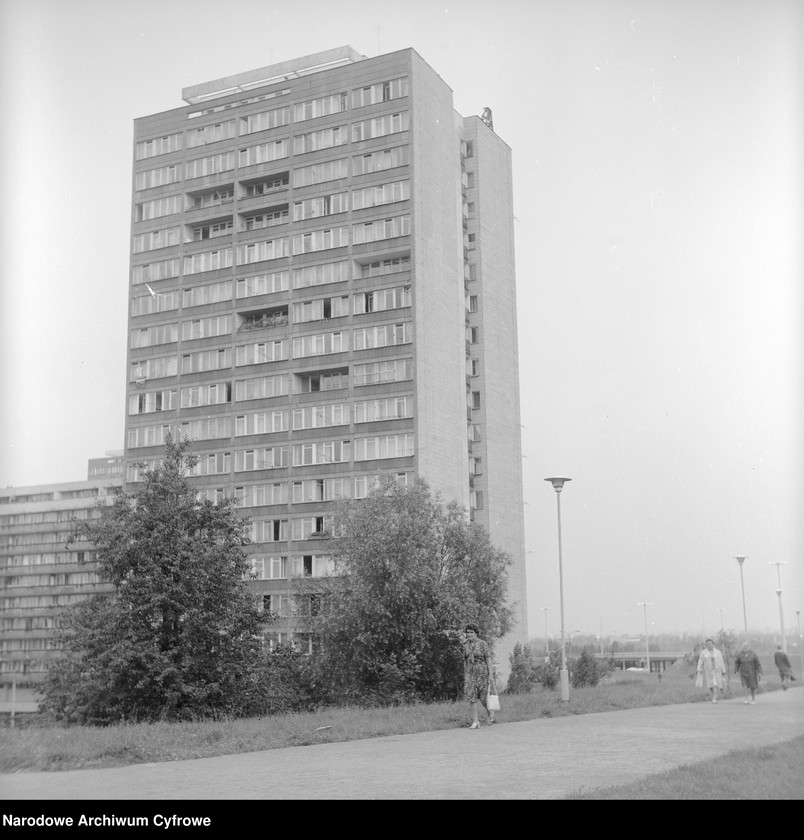 image.from.unit.number "Trasa Łazienkowska w Warszawie"