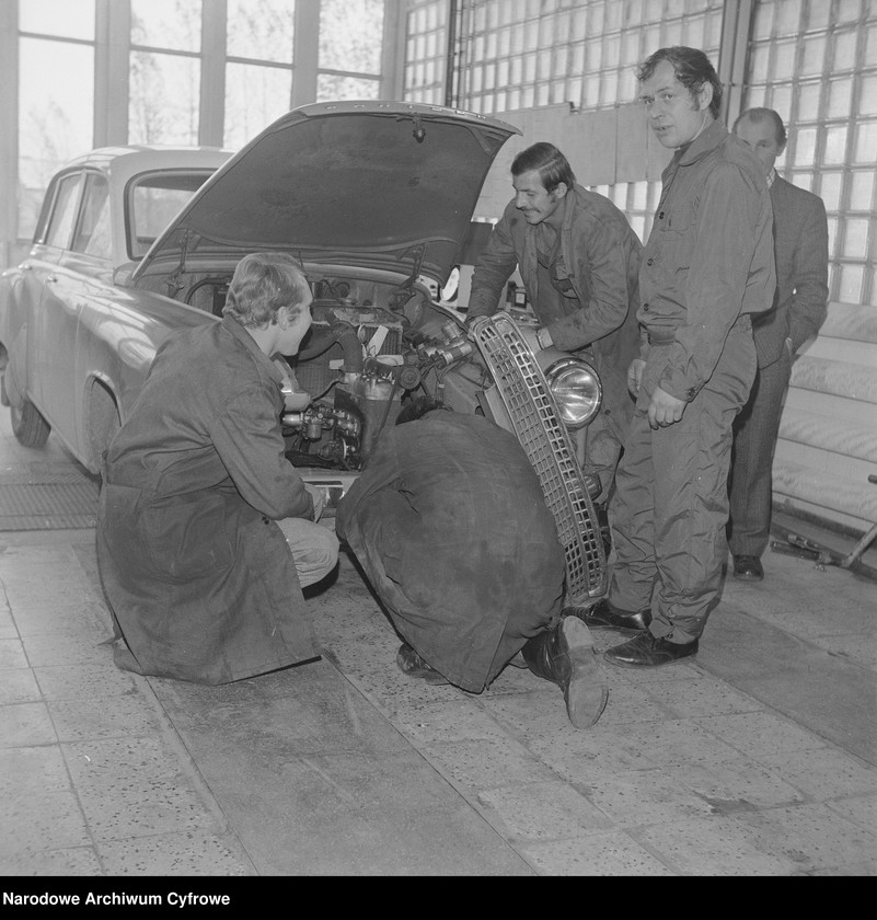 image.from.unit.number "Szkoła Ruchu Drogowego im. Franciszka Zubrzyckiego w Piasecznie"