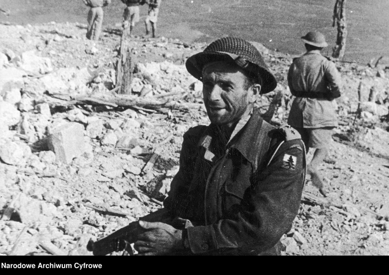 image.from.unit "Adam Puzoń"