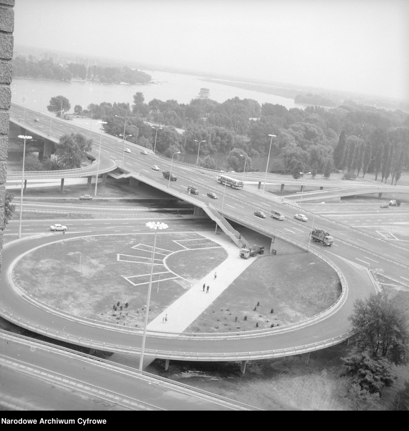 image.from.unit.number "Trasa Łazienkowska w Warszawie"