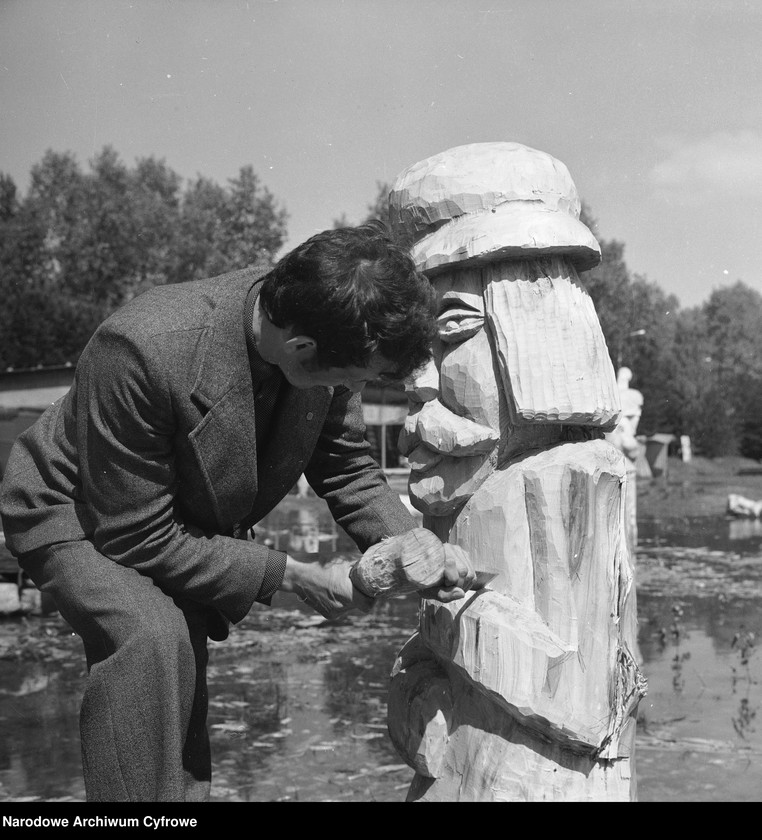 image.from.unit.number "Ogólnopolskie plenery rzeźby ludowej w Szamotułach i Turku"