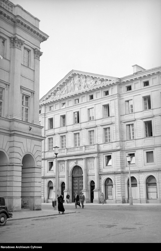 image.from.unit.number "Odbudowany Dom Interesów Andrzeja Zamoyskiego (Pałac Zamoyskich) przy ul. Nowy Świat 67/69 w Warszawie"