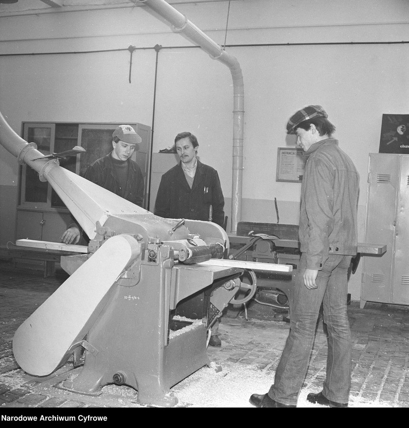 Obraz 17 z jednostki "Zespół Szkół Budowlanych nr 2 im. Bohdana Pniewskiego w Warszawie przy ul. Młynarskiej 45"