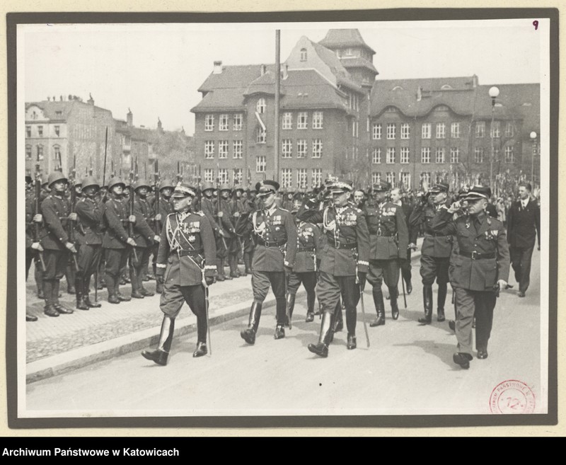 Obraz 12 z jednostki "[Album fotograficzny uroczystości 15 rocznicy III powstania śląskiego]"