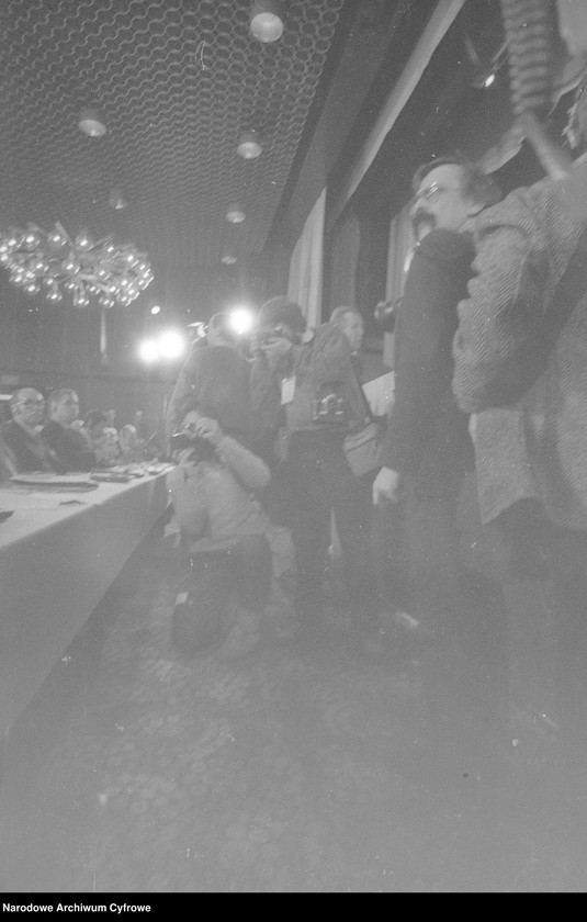 image.from.unit.number "Kongres Intelektualistów w Obronie Pokojowej Przyszłości Świata w Hotelu Victoria w Warszawie"