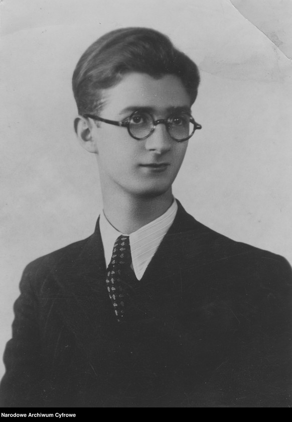 image.from.collection.number "Pianiści/stki międzywojnia portrety111"