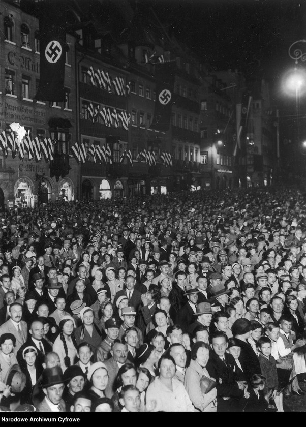 image.from.unit.number "Parteitag NSDAP (Narodowo-Socjalistycznej Niemieckiej Partii Robotników) w Norymberdze"