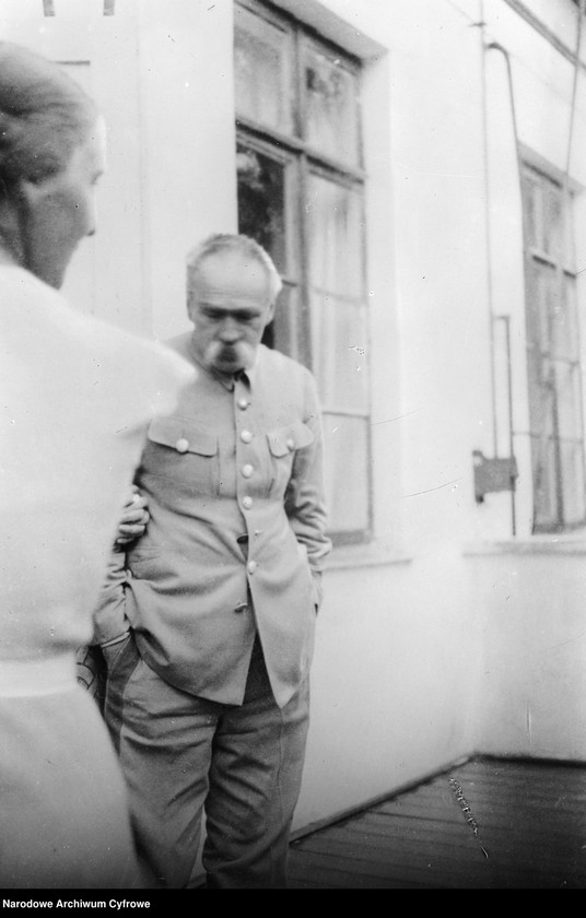 image.from.unit.number "Marszałek Józef Piłsudski w Pikieliszkach"