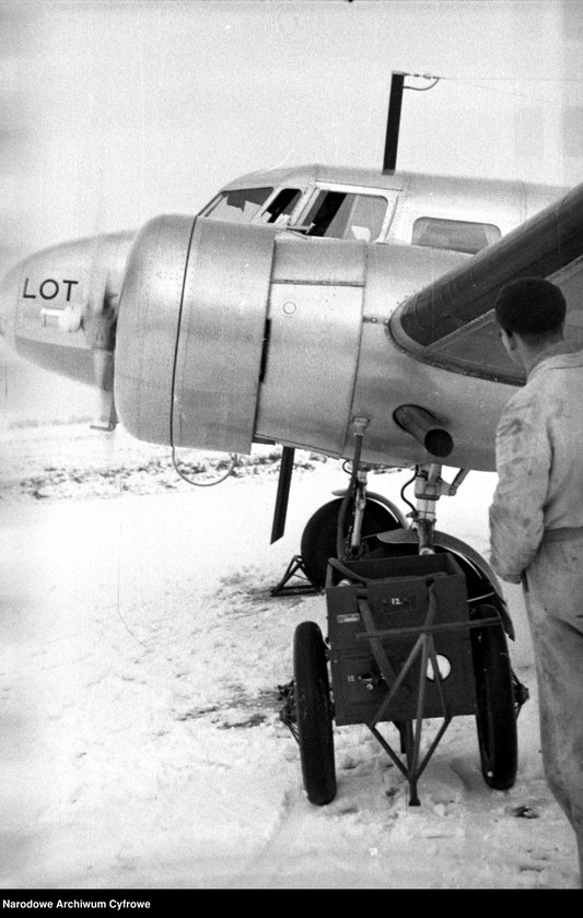 image.from.unit.number "Samolot pasażerski Lockheed L-10 Electra (SP-BGH)"