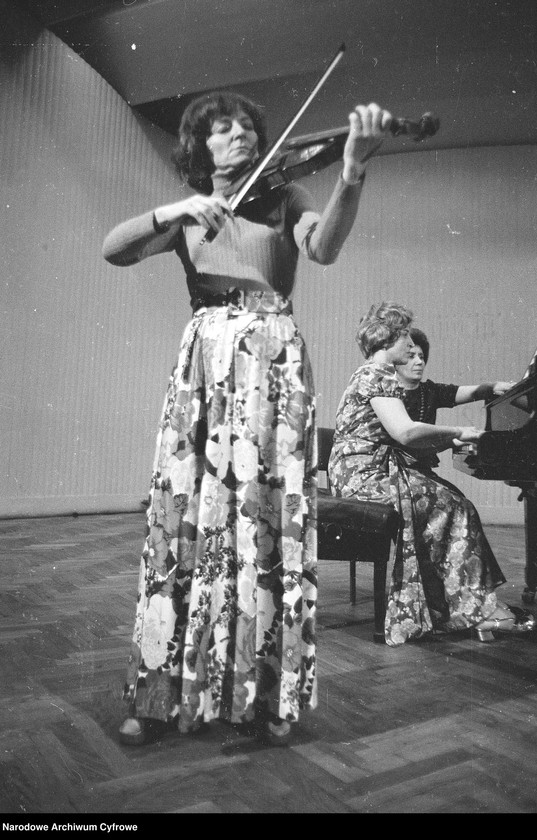 image.from.unit.number "Wanda Wiłkomirska"