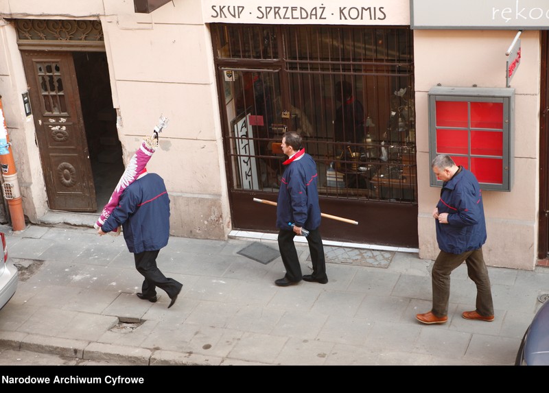 image.from.unit.number "Pogrzeb prezydenta Polski Lecha Kaczyńskiego i jego żony Marii Kaczyńskiej w Krakowie"